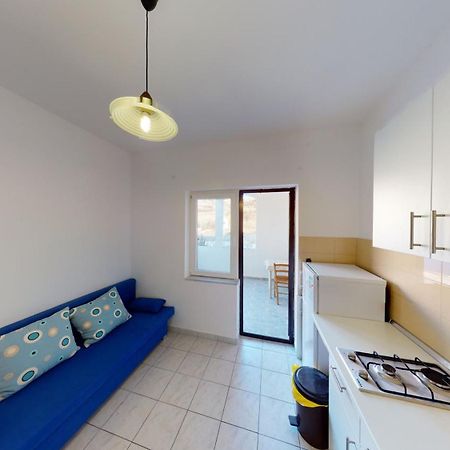 Apartments Riva Metajna Kültér fotó