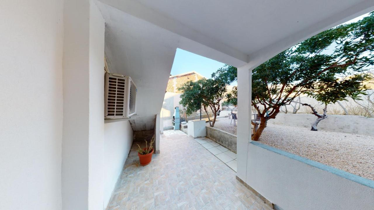 Apartments Riva Metajna Kültér fotó