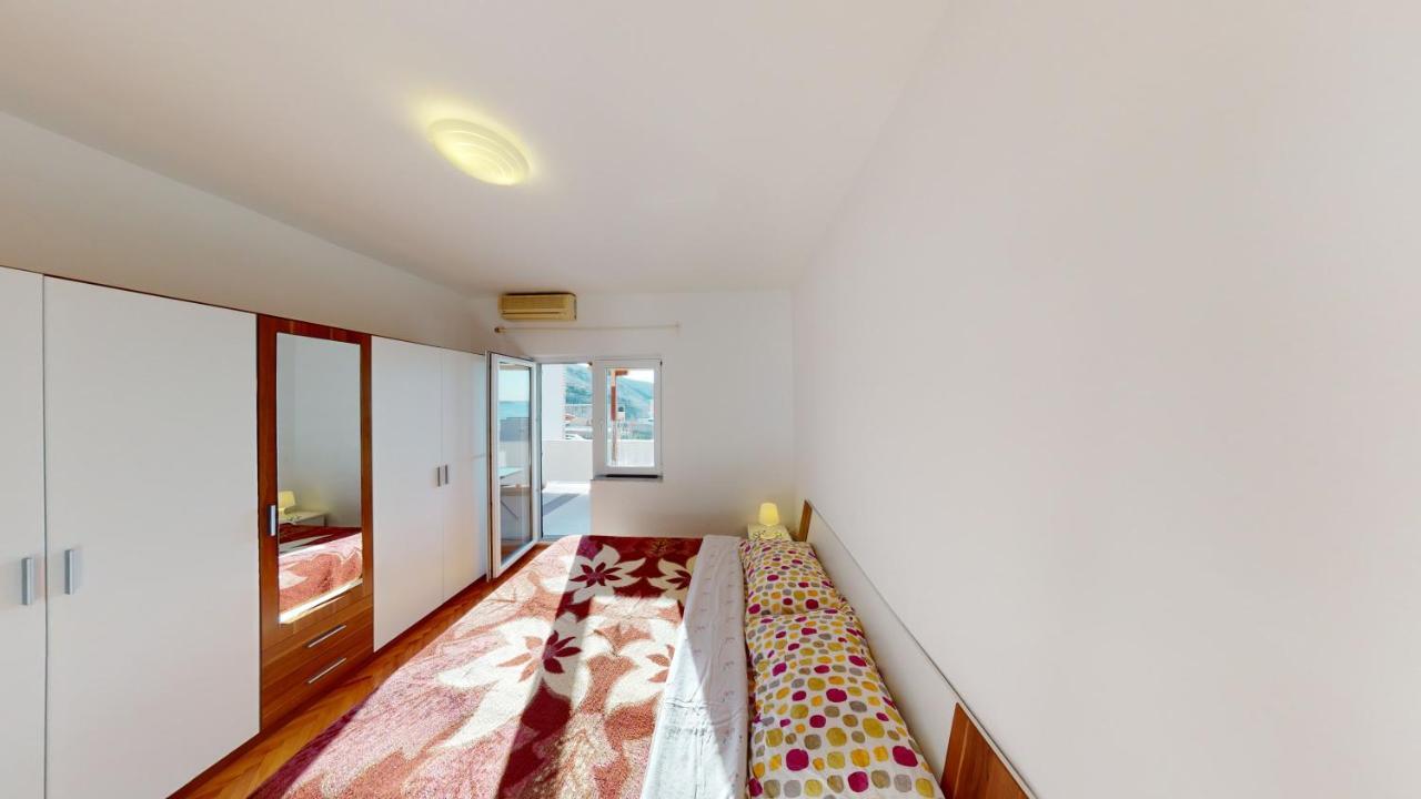 Apartments Riva Metajna Kültér fotó