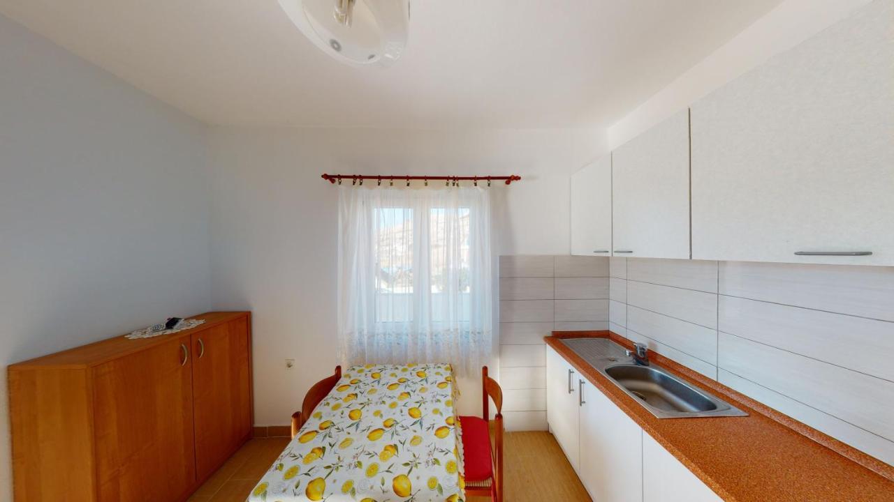 Apartments Riva Metajna Kültér fotó