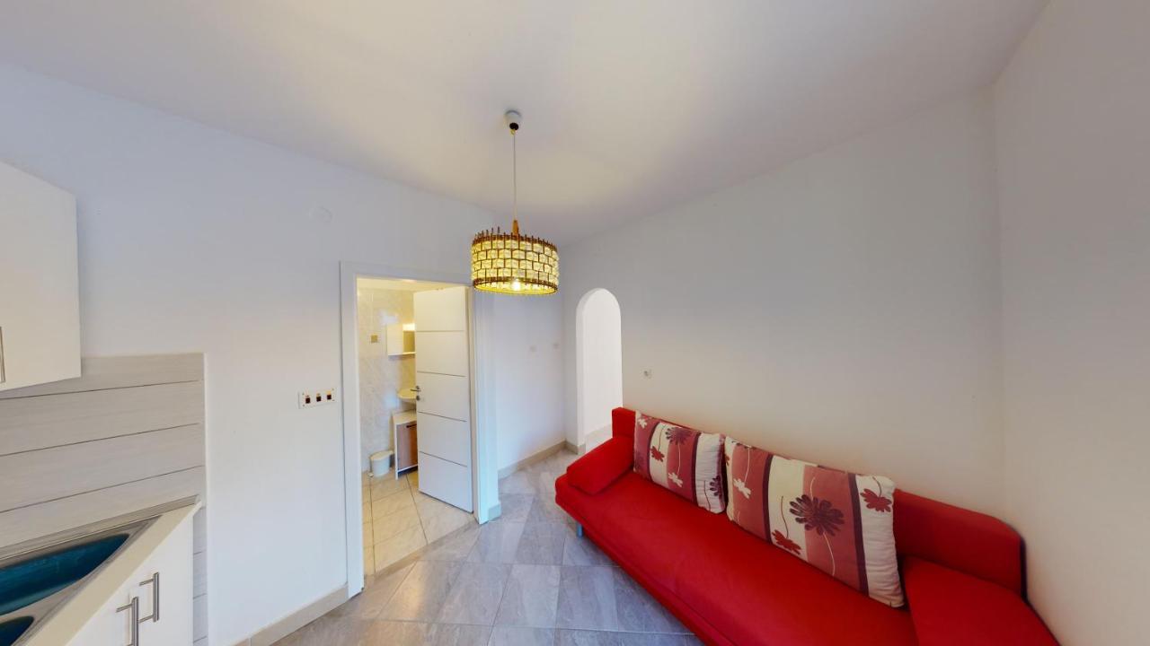Apartments Riva Metajna Kültér fotó