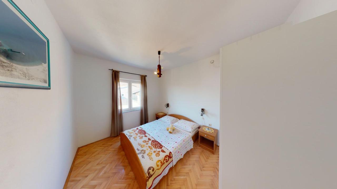 Apartments Riva Metajna Kültér fotó