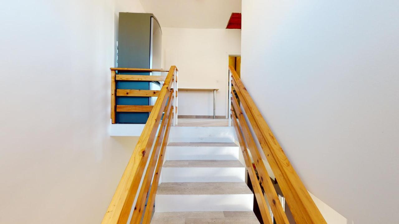 Apartments Riva Metajna Kültér fotó